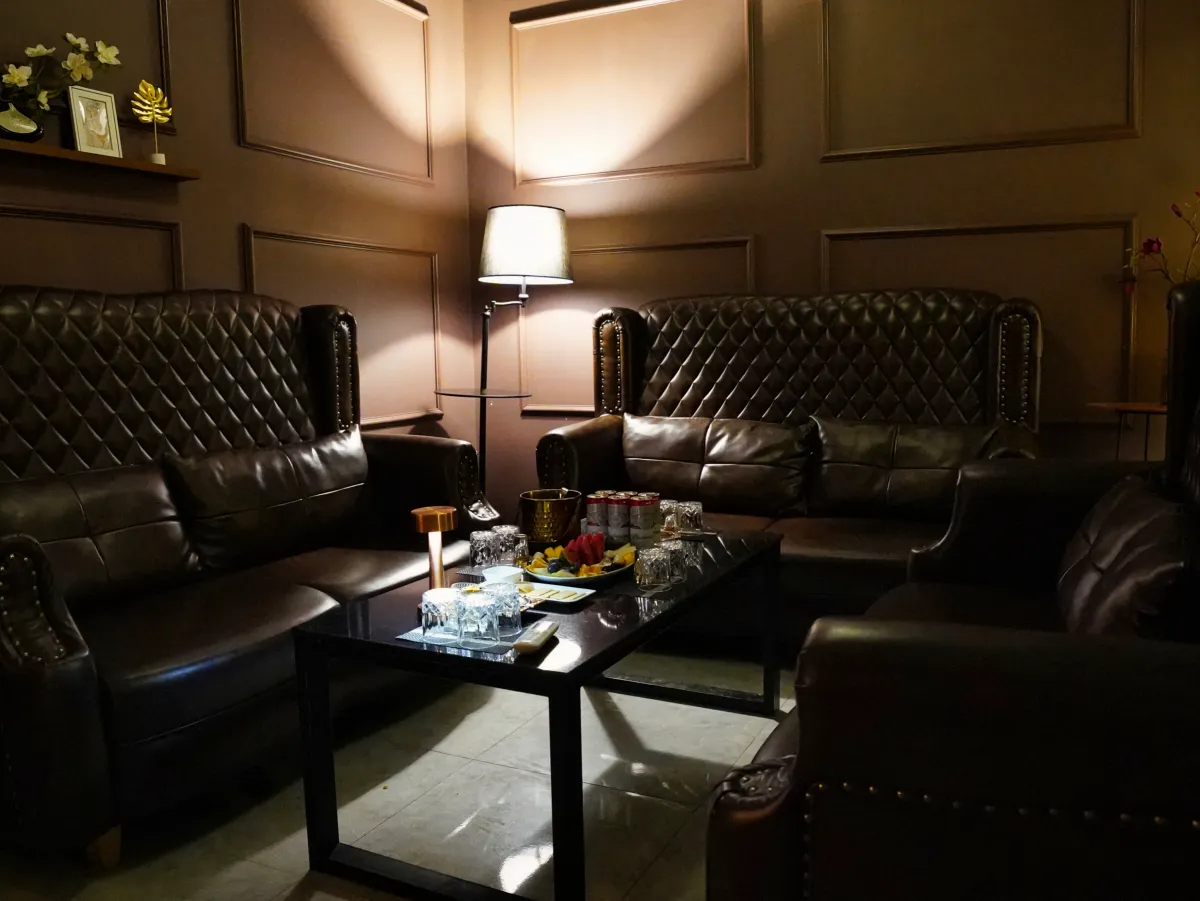 보스BAR 가죽소파 VIP룸 사진 선택